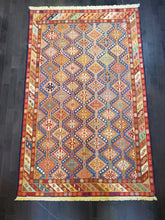 Load image into Gallery viewer, Kilim
