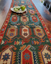 Load image into Gallery viewer, Table Runner
