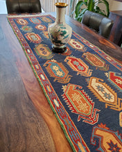 Load image into Gallery viewer, Table Runner