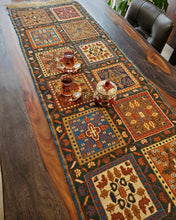 Load image into Gallery viewer, Table Runner