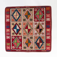 Load image into Gallery viewer, Side table