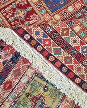 Load image into Gallery viewer, Kilim