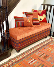 Load image into Gallery viewer, Bench