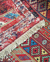 Load image into Gallery viewer, Kilim