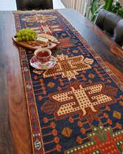 Load image into Gallery viewer, Table Runner