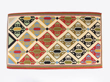 Load image into Gallery viewer, Coffee table