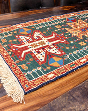 Load image into Gallery viewer, Table Runner