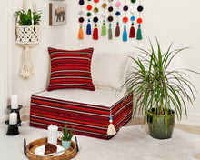 Load image into Gallery viewer, Pouf ottoman
