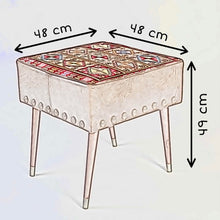 Load image into Gallery viewer, Side table

