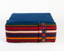 Load image into Gallery viewer, Pouf ottoman
